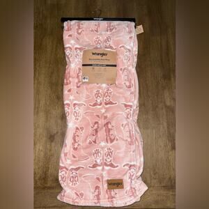 NEW Wrangler Pink Western COWBOY Boots ULTRA Plush SOFT Throw Blanket 60x70”
